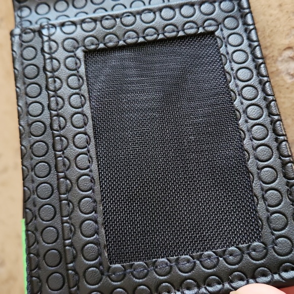 XBOX Black and Green Wallet - Picture 4 of 11